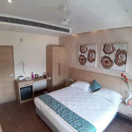 Acco Grand Hotel Lucknow Eksteriør billede