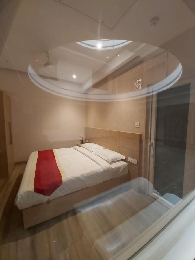 Acco Grand Hotel Lucknow Eksteriør billede