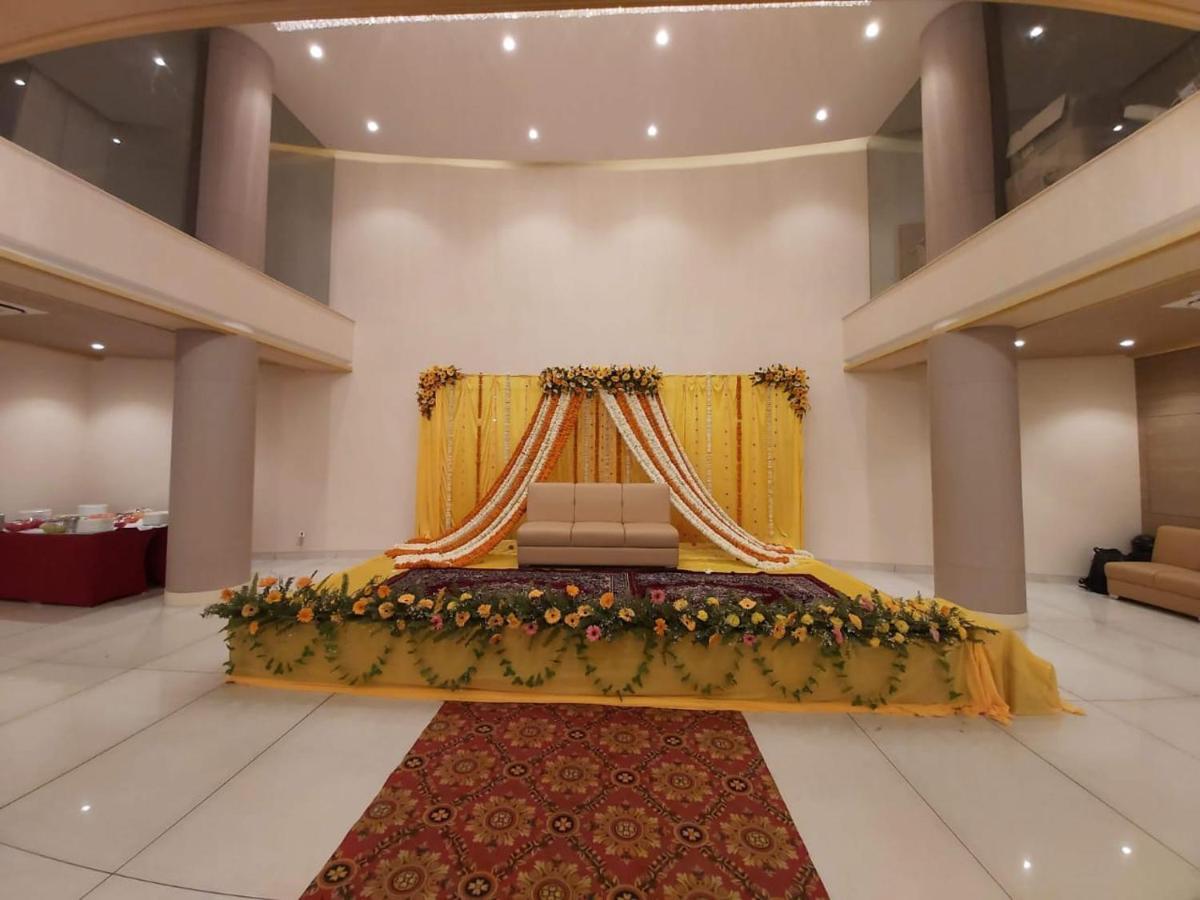 Acco Grand Hotel Lucknow Eksteriør billede