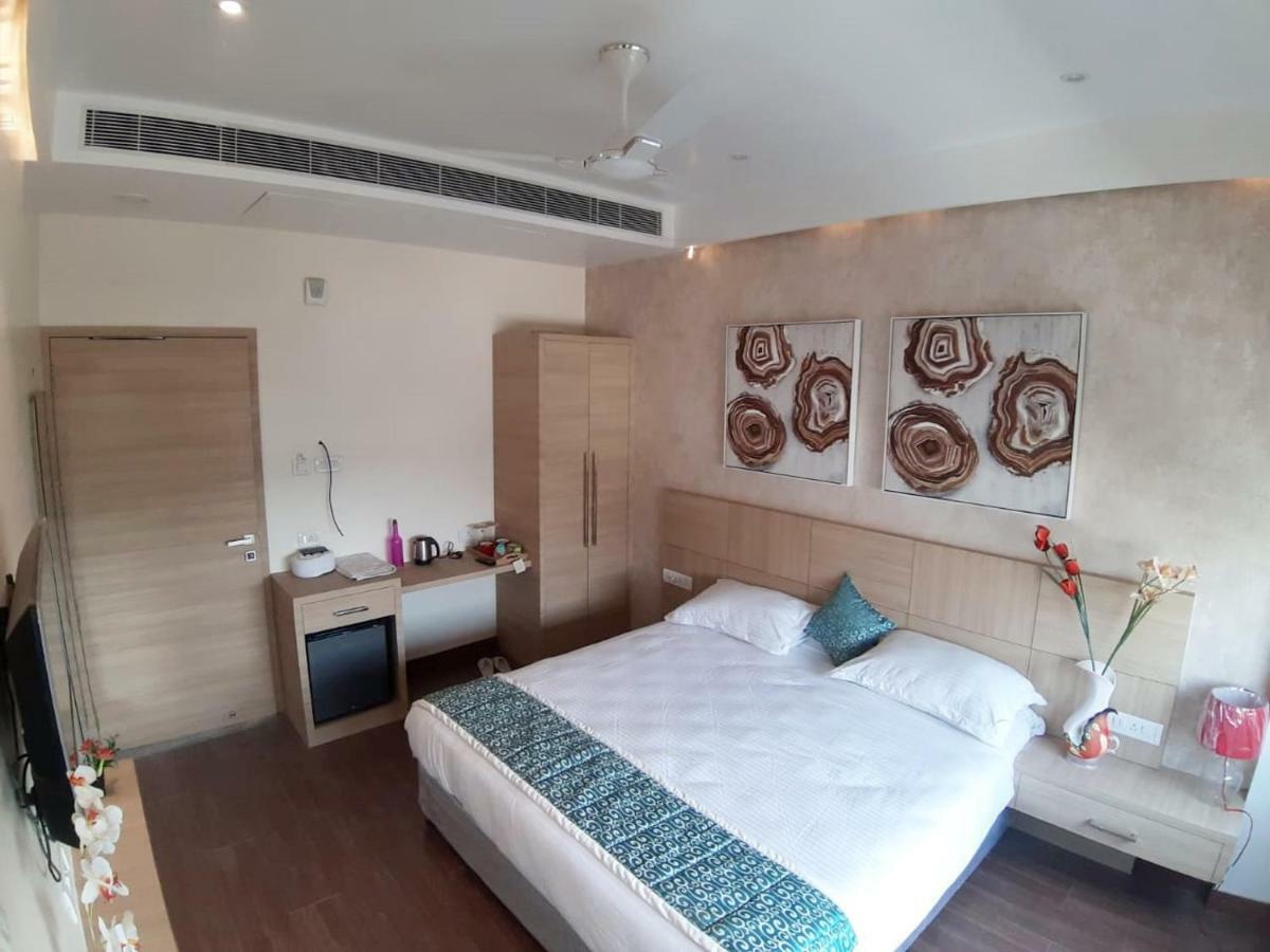 Acco Grand Hotel Lucknow Eksteriør billede